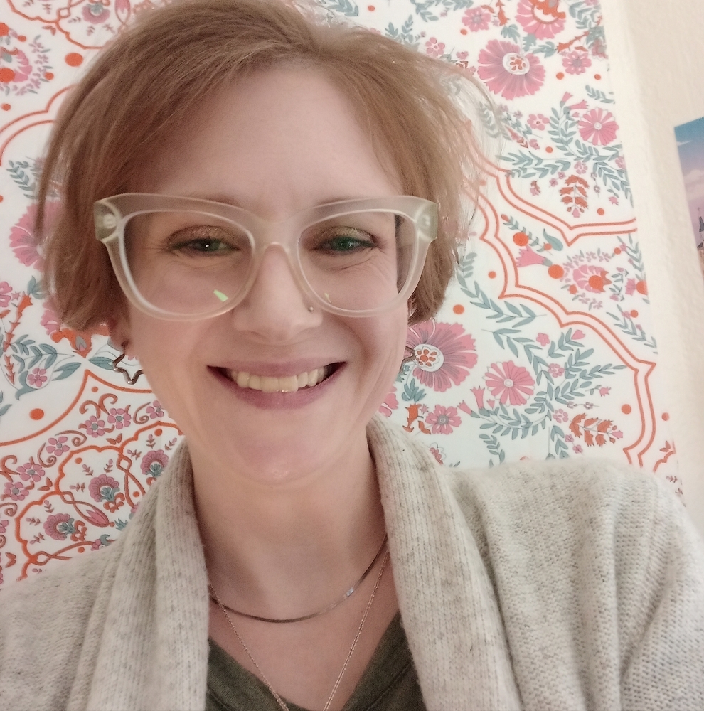 Meet your Posher, Jennifer
